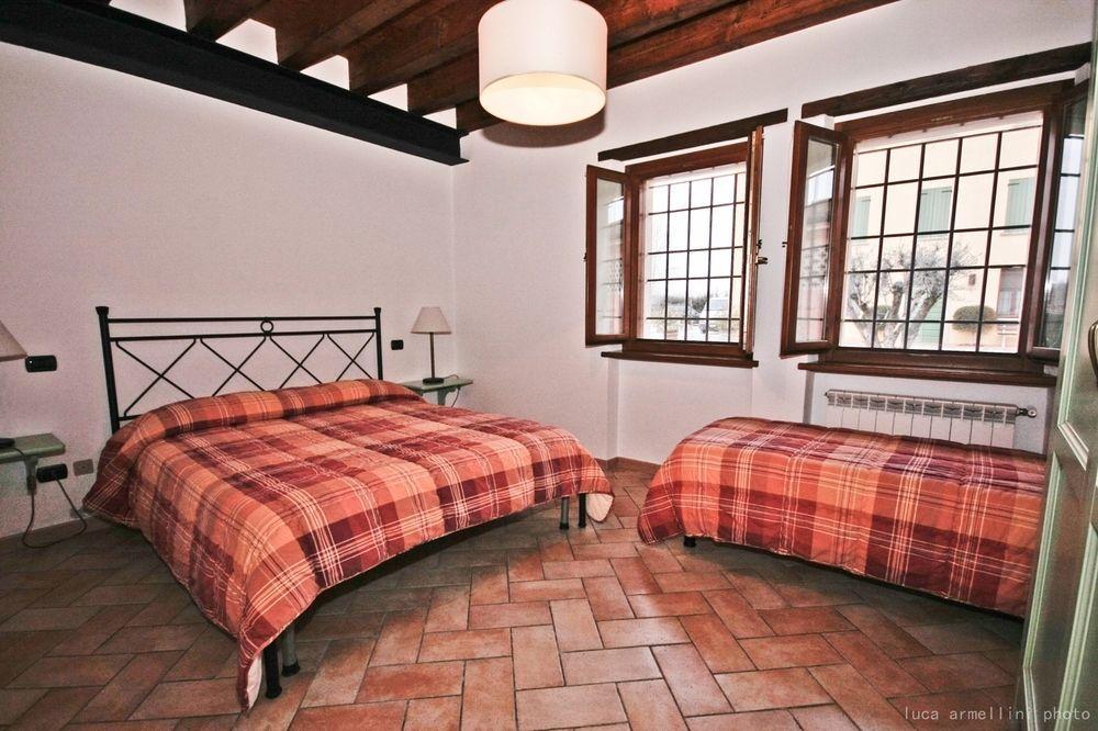 Agriturismo Cascina Boschi Διαμέρισμα Volta Mantovana Εξωτερικό φωτογραφία